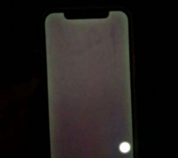 营山苹果手机维修分享苹果客服回应 iPhone 12 屏幕“发绿”问题 